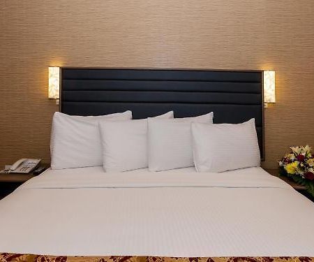 Oasis Deira Hotel Dubai Buitenkant foto