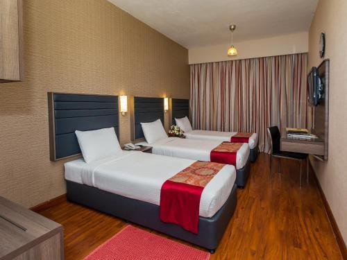 Oasis Deira Hotel Dubai Buitenkant foto