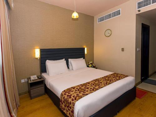 Oasis Deira Hotel Dubai Buitenkant foto